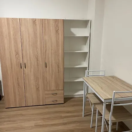 Breznicka 91 بيت ضيافة *